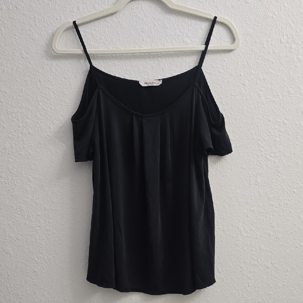 Mikey & Joey Cold Shoulder Top. Medium
